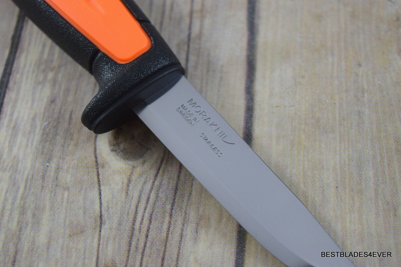 MORA BASIC 546 BLACK/ORANGE FIXED BLADE CAMPING KNIFE SWEDEN MADE
